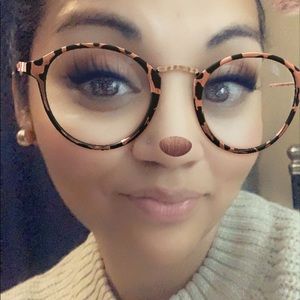 Meet your Posher, Veronica